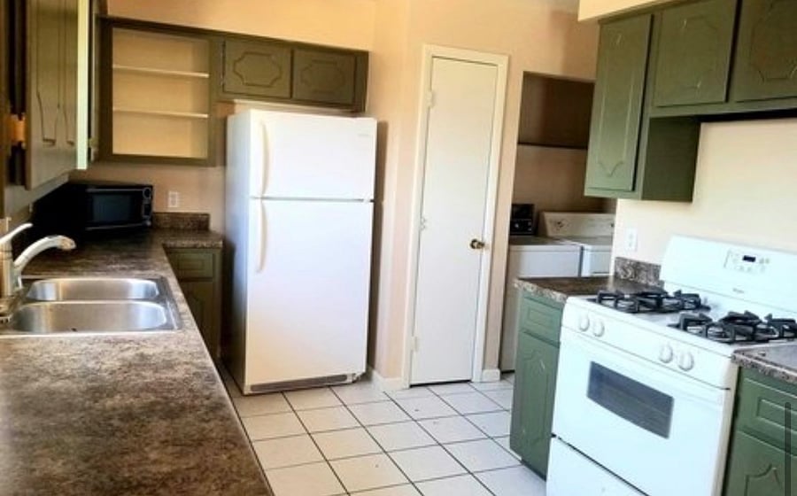Furnished Finder property 1045412_1 photo 2