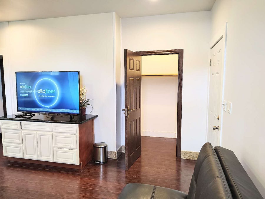 Furnished Finder property 1045450_1 photo 11