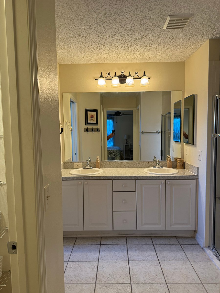 Furnished Finder property 1045458_1 photo 3