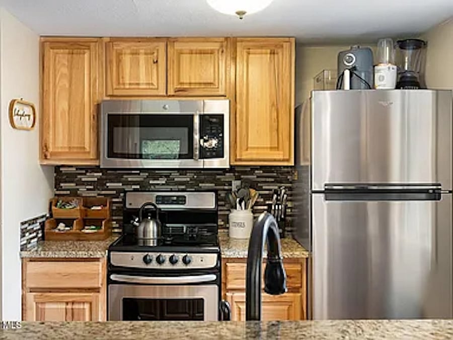 Furnished Finder property 1045518_1 photo 3