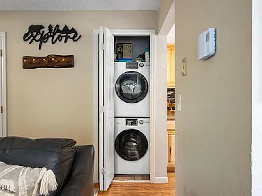 Furnished Finder property 1045518_1 photo 9