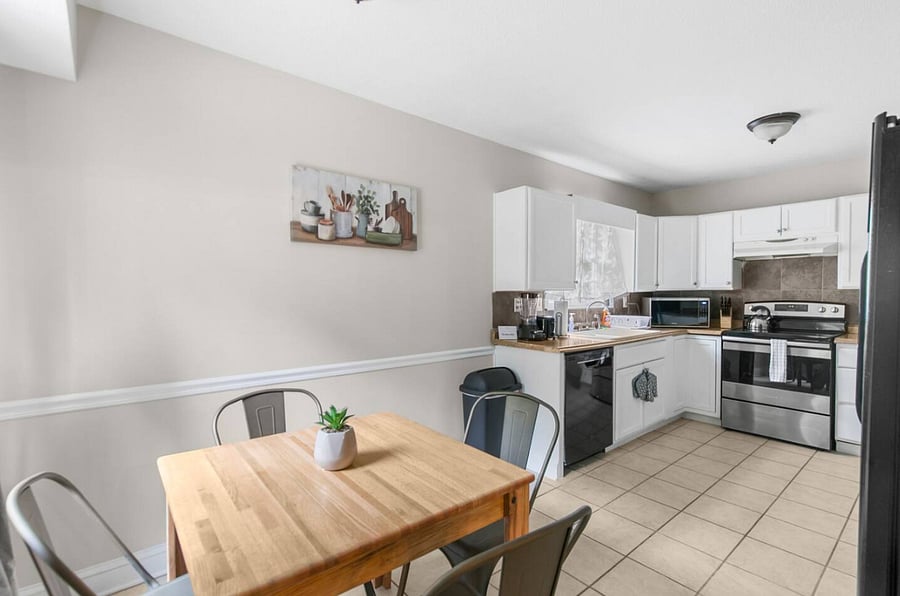 Whether it's a quick breakfast or a shared dinner, this dining spot keeps everyone close, with a simple, inviting setup that makes gathering feel effortless.