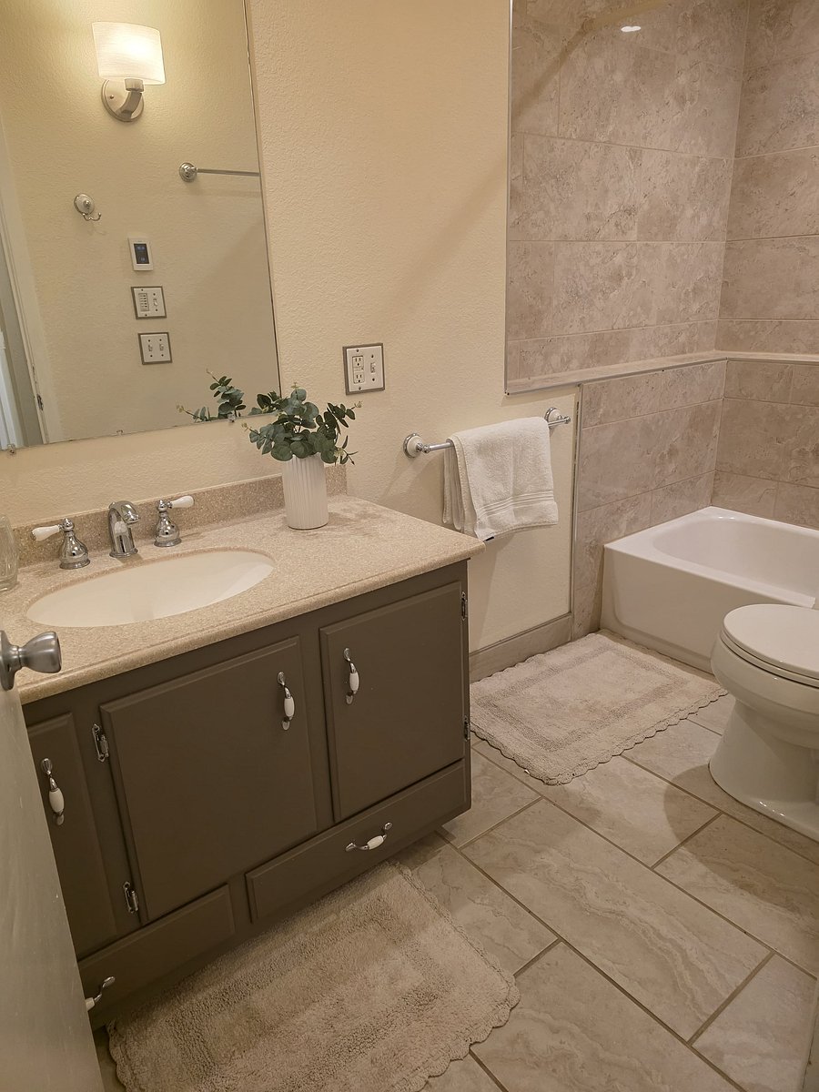 Furnished Finder property 1045523_1 photo 23