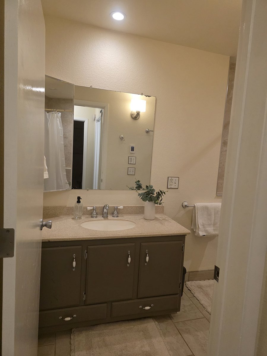 Furnished Finder property 1045523_1 photo 24