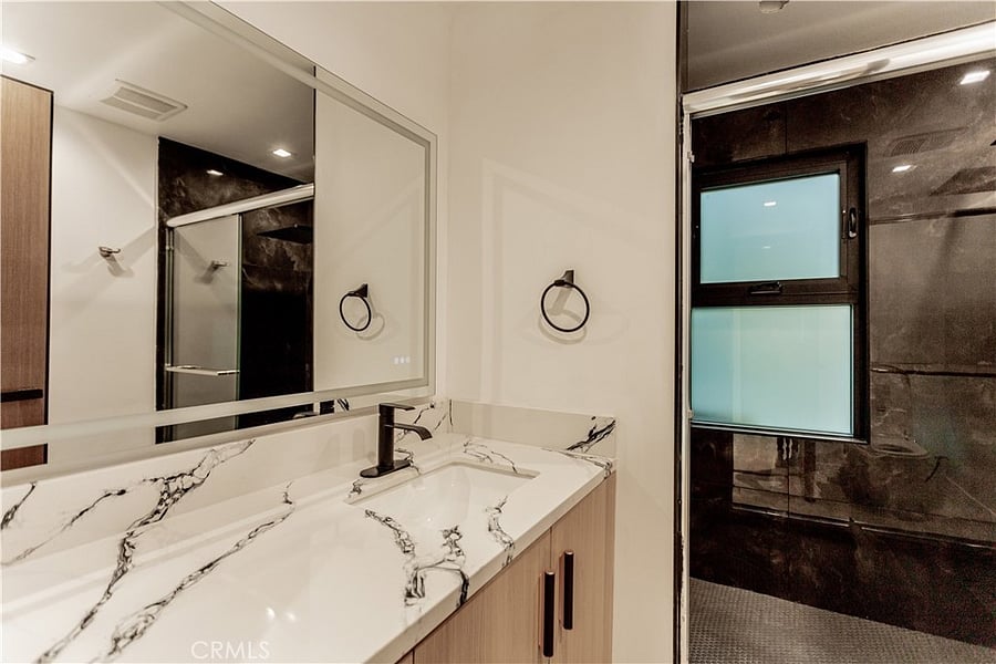 Furnished Finder property 1045547_1 photo 10