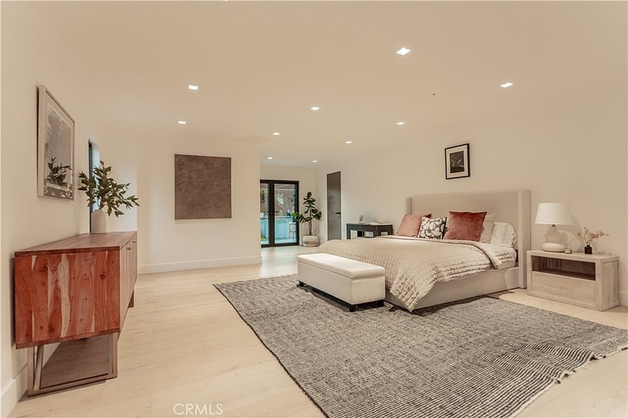 Furnished Finder property 1045547_1 photo 11