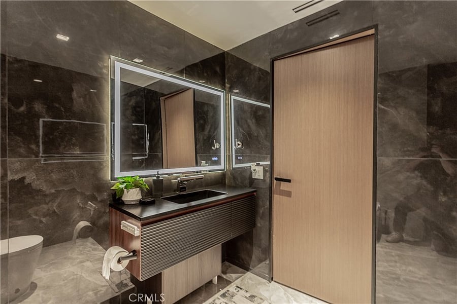 Furnished Finder property 1045547_1 photo 14