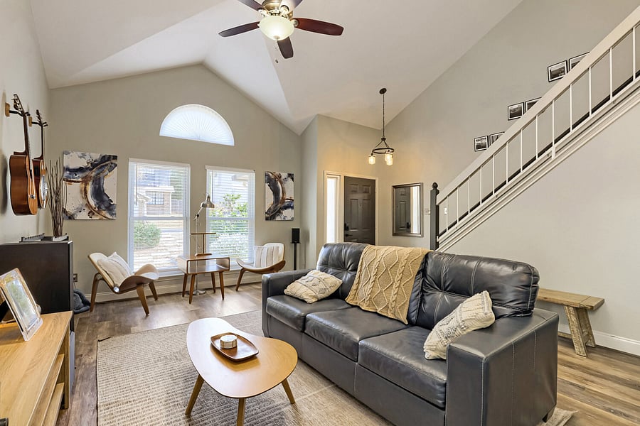 Furnished Finder property 1045563_1 photo 2