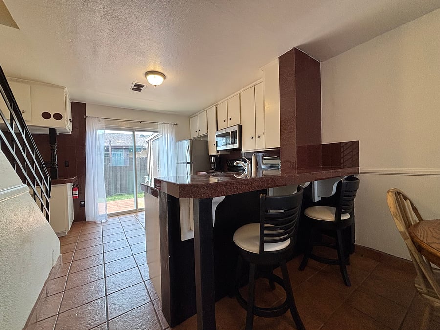 Furnished Finder property 1045587_1 photo 18