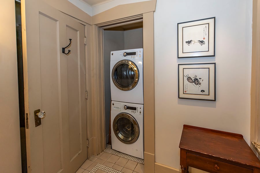 Furnished Finder property 1045592_1 photo 36