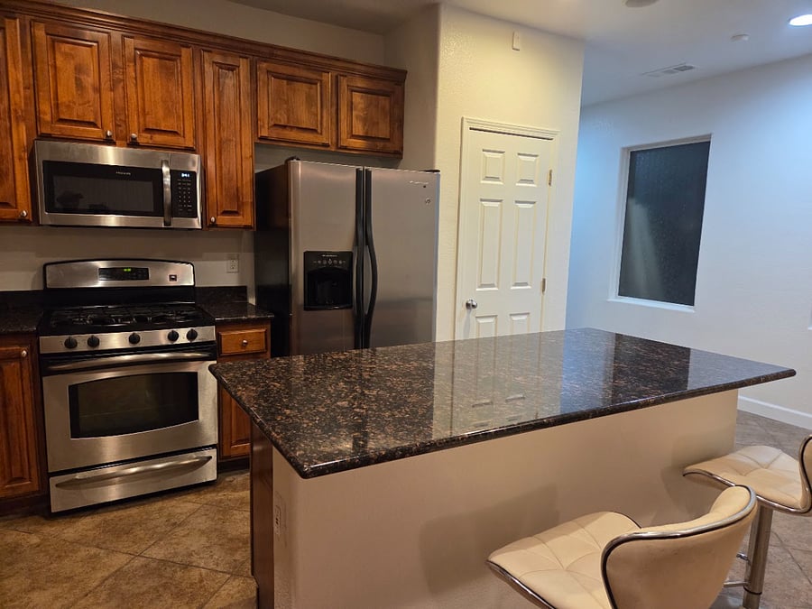 Furnished Finder property 1045640_1 photo 2