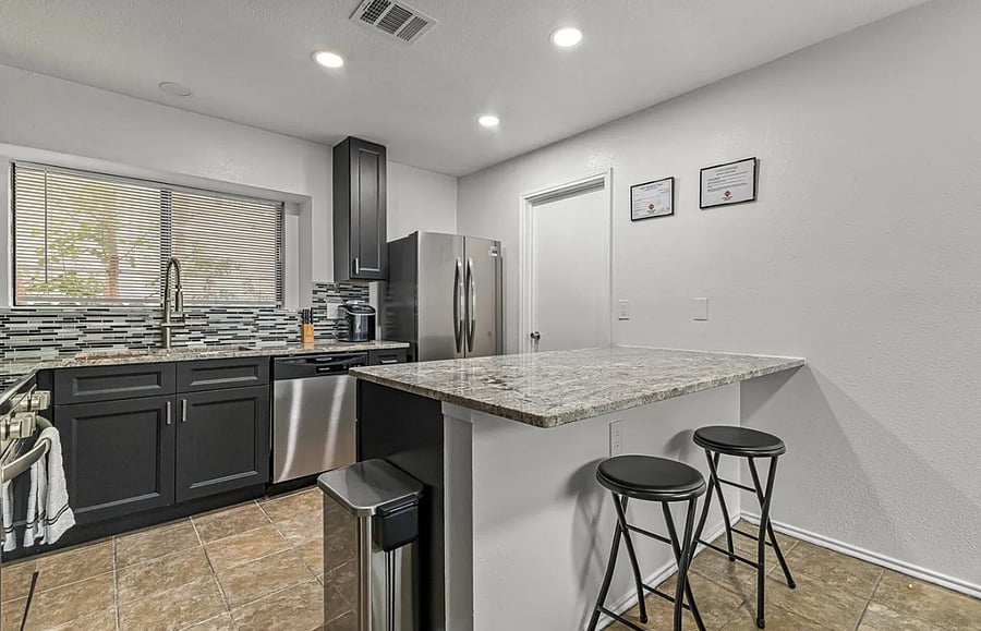 Furnished Finder property 1045647_1 photo 4