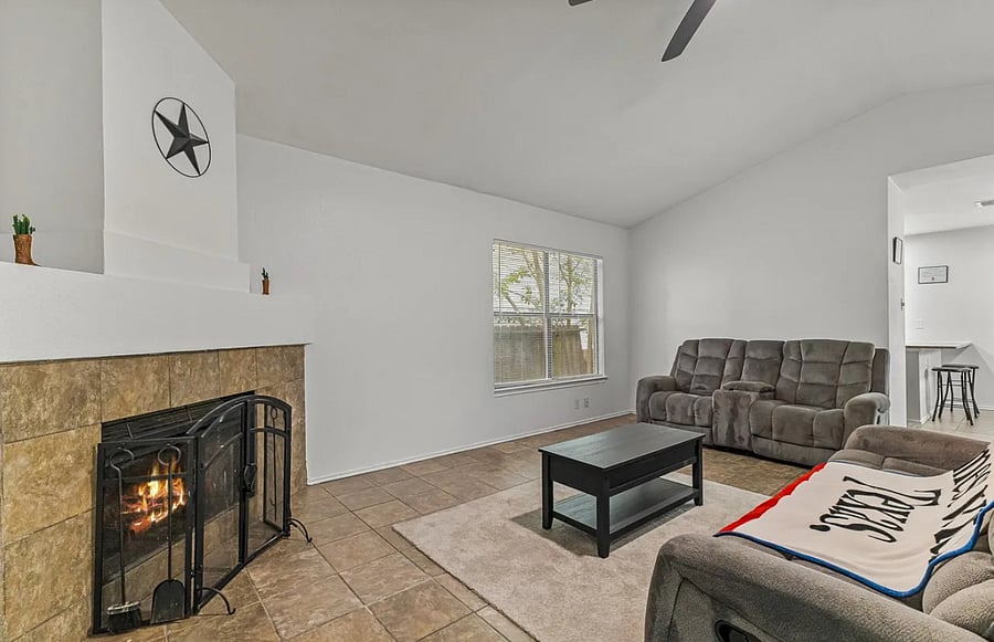 Furnished Finder property 1045647_1 photo 8