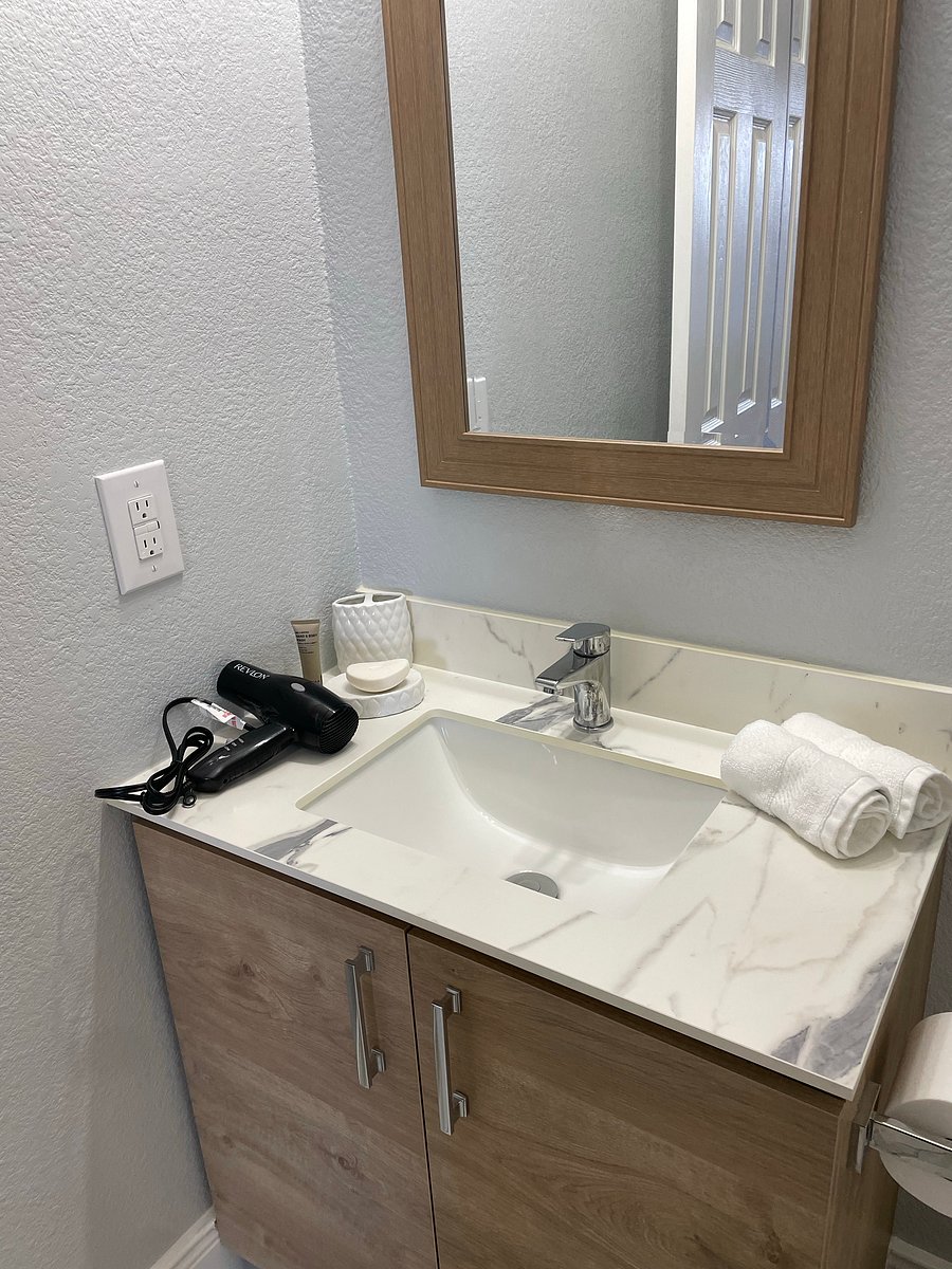 Furnished Finder property 1045710_1 photo 15