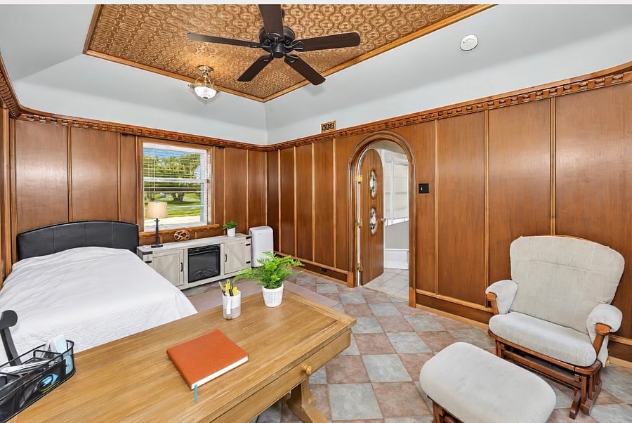 Office/Guest Bedroom
