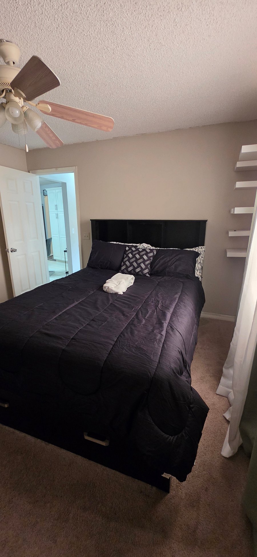 Furnished Finder property 1045738_1 photo 18