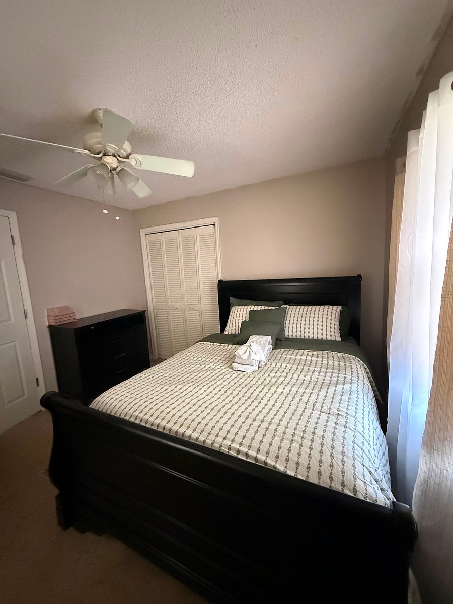 Furnished Finder property 1045738_1 photo 25