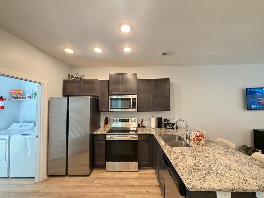 Furnished Finder property 1045742_1 photo 18