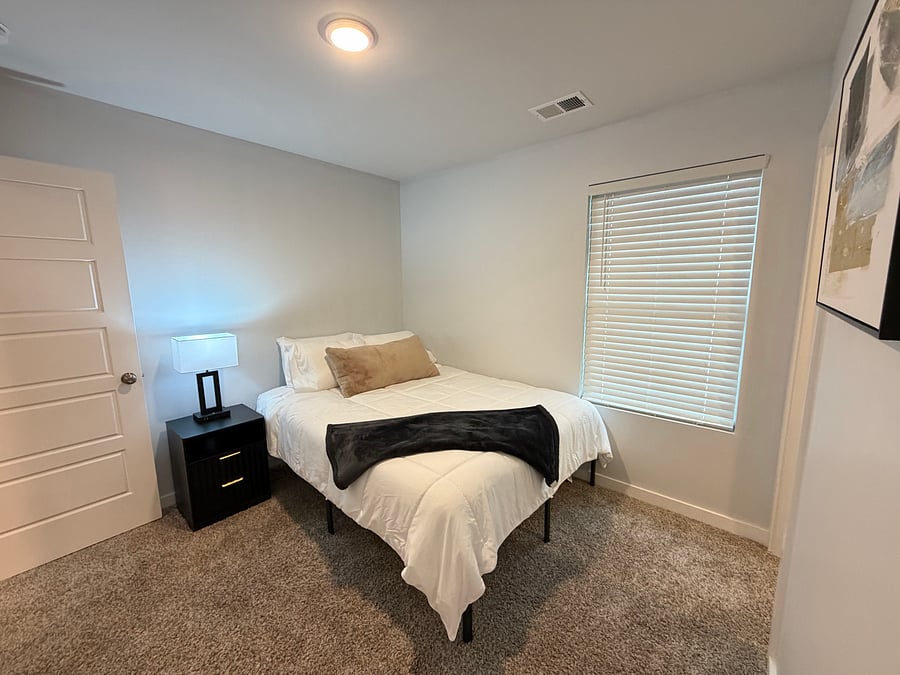 Furnished Finder property 1045742_1 photo 25