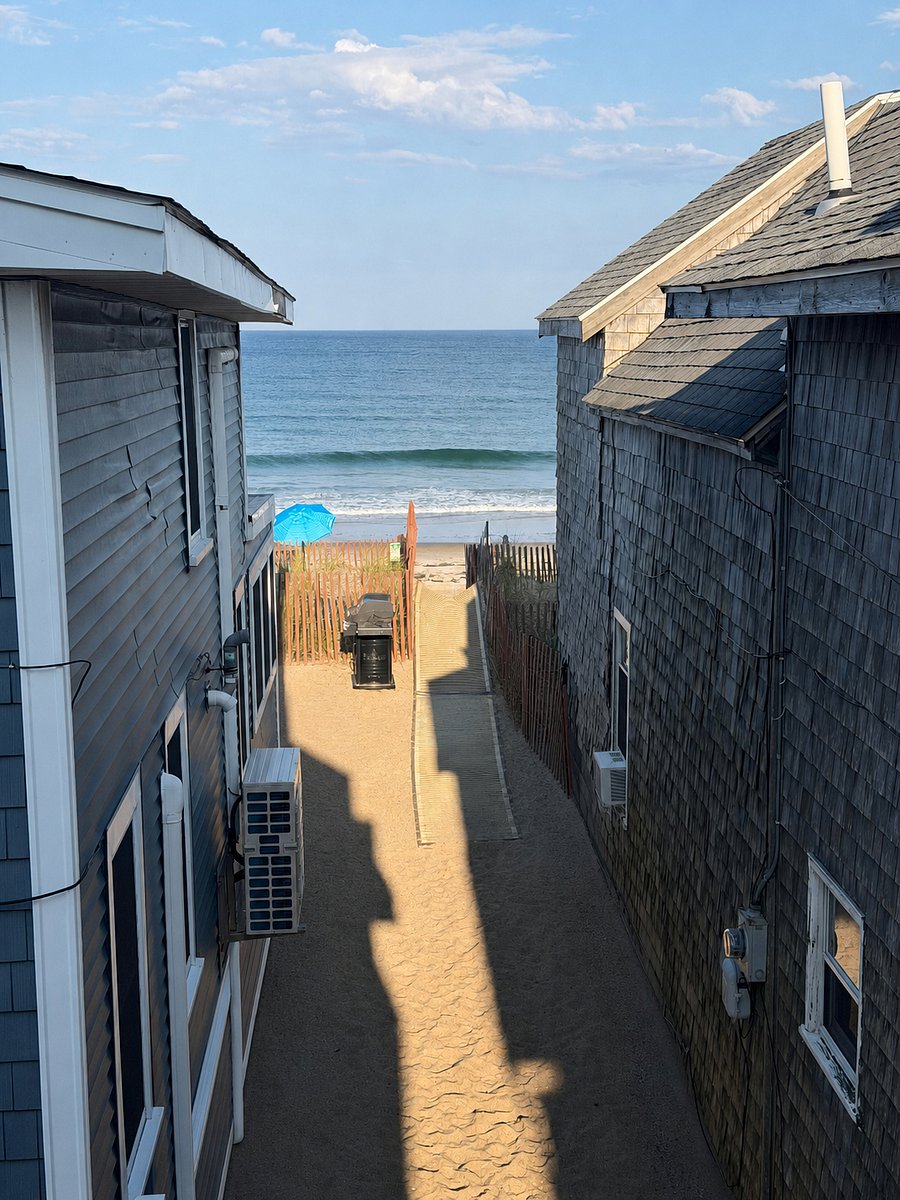 Beach Access off back deck