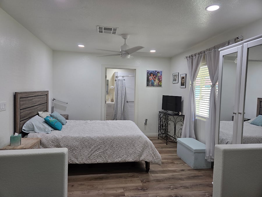 Furnished Finder property 1045804_1 photo 25