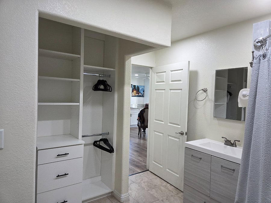 Furnished Finder property 1045804_1 photo 10
