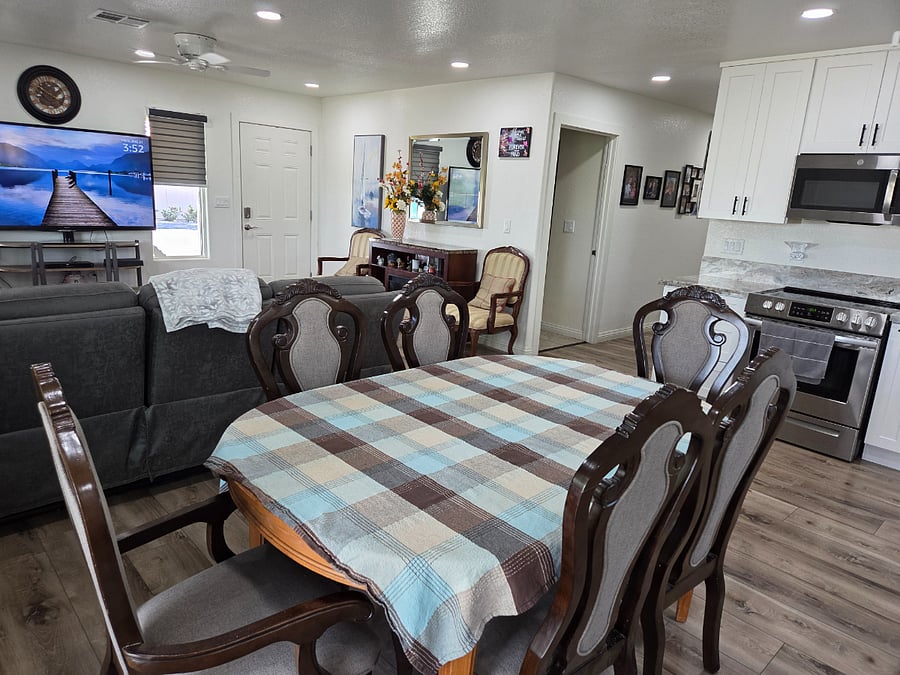 Furnished Finder property 1045804_1 photo 4