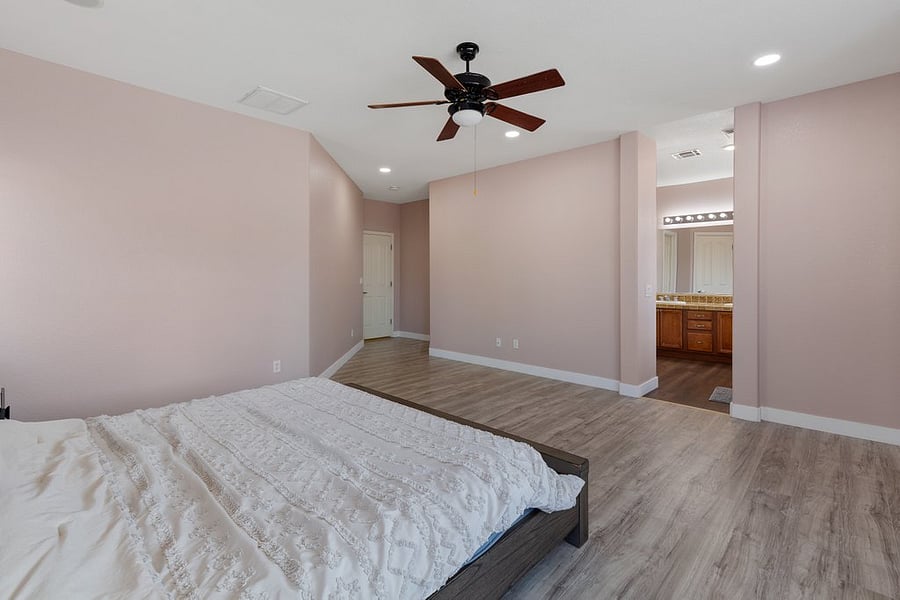 Furnished Finder property 1045817_1 photo 14