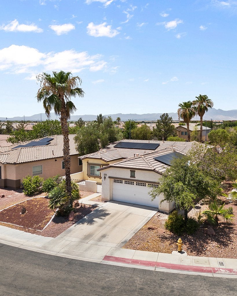 Furnished Finder property 1045817_1 photo 29