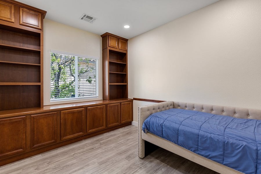 Furnished Finder property 1045817_1 photo 21