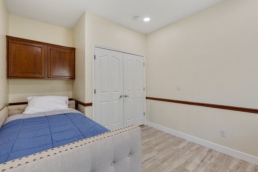 Furnished Finder property 1045817_1 photo 22