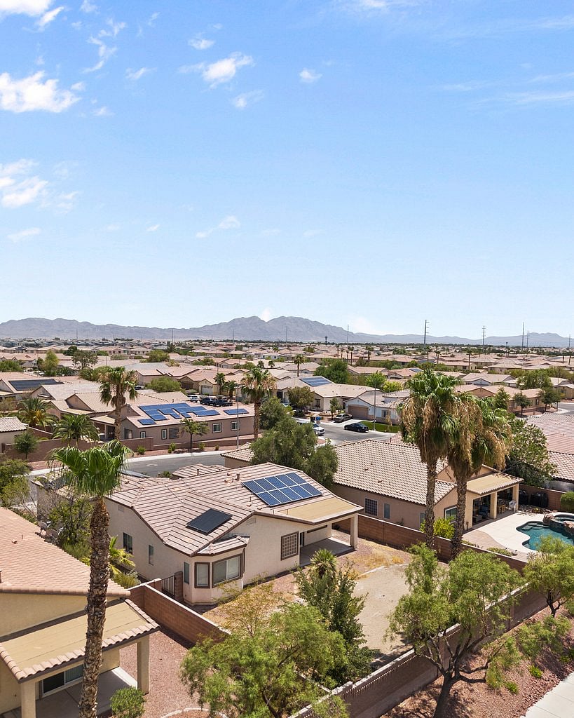 Furnished Finder property 1045817_1 photo 33