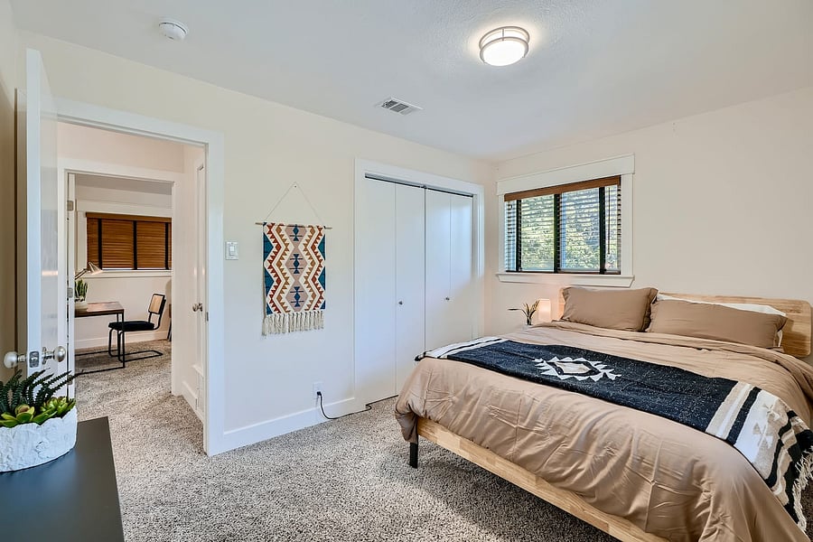 Furnished Finder property 1045847_1 photo 12