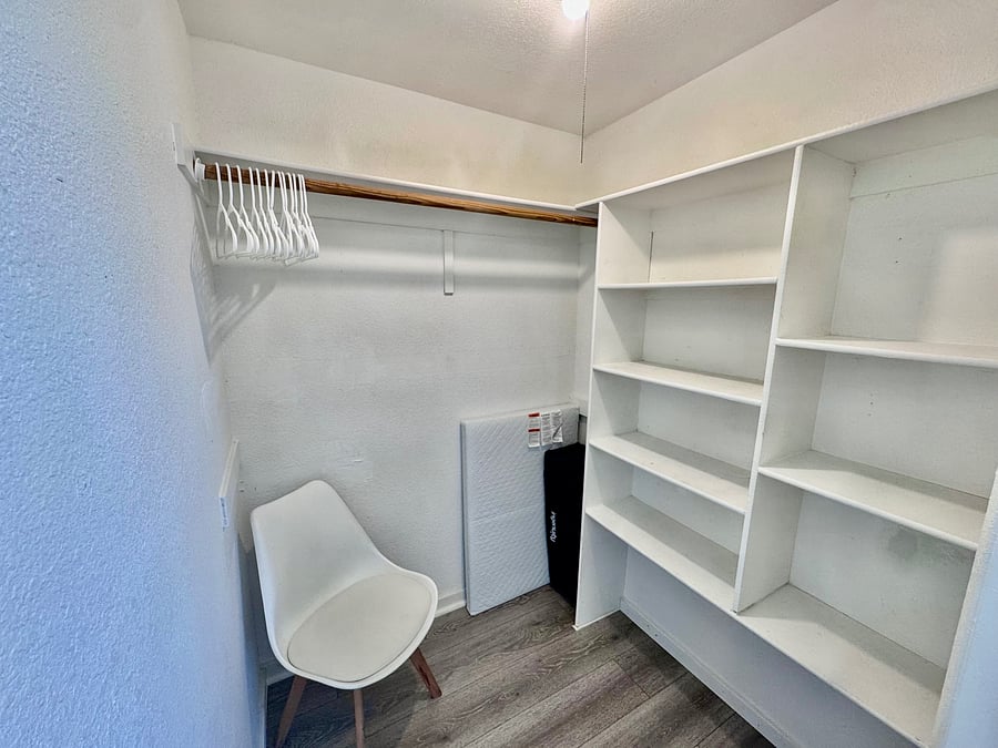Furnished Finder property 1045849_1 photo 37