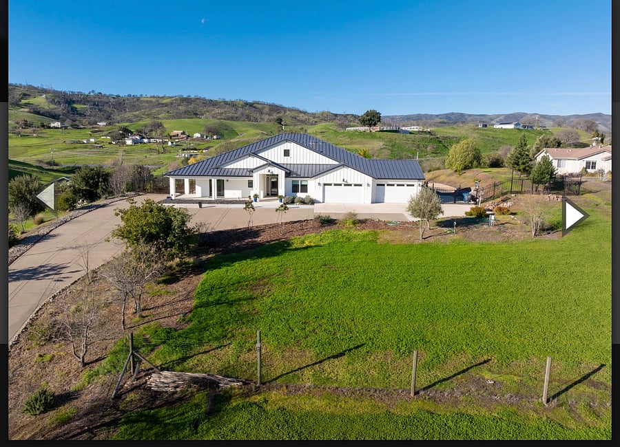 Furnished Finder property 1045853_1 photo 11
