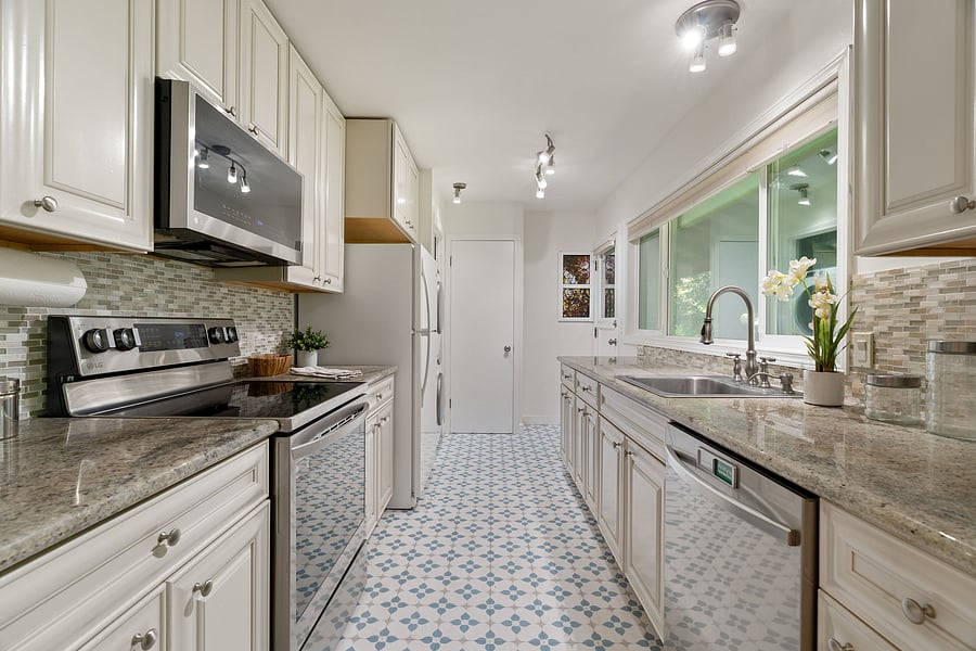 Furnished Finder property 1045869_1 photo 11
