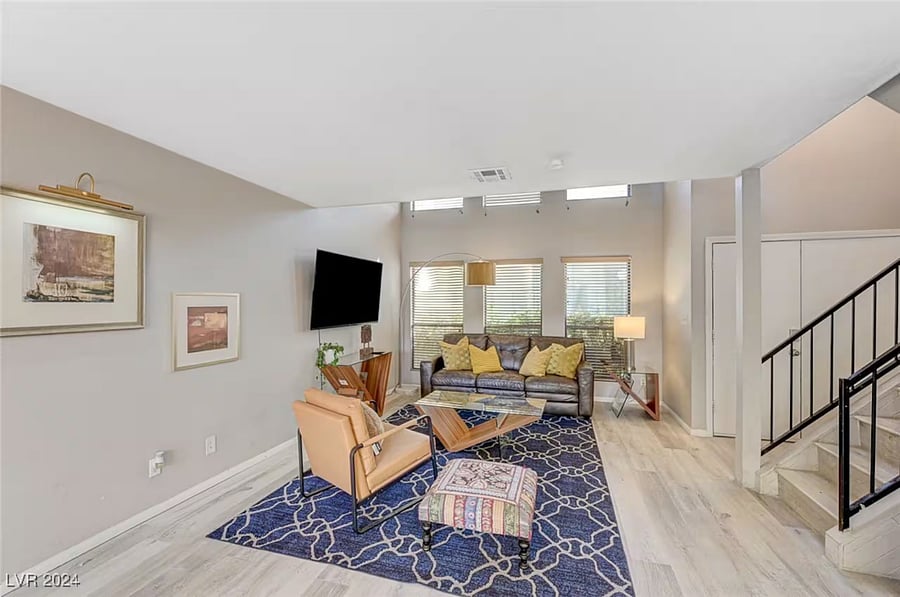 Furnished Finder property 1045874_1 photo 1