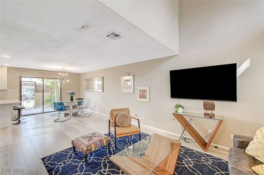 Furnished Finder property 1045874_1 photo 3