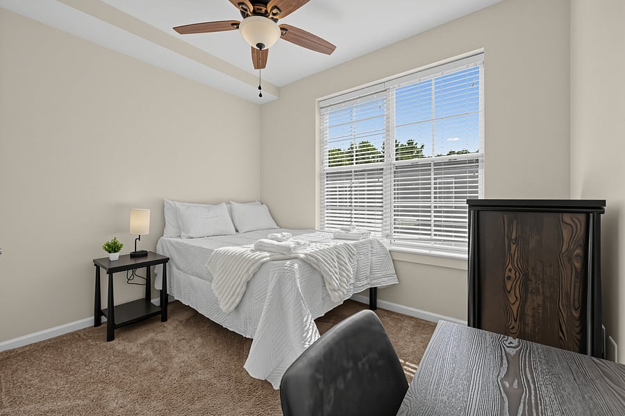 Furnished Finder property 1045876_1 photo 3