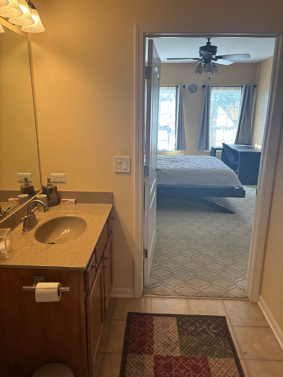 Furnished Finder property 1045906_1 photo 10