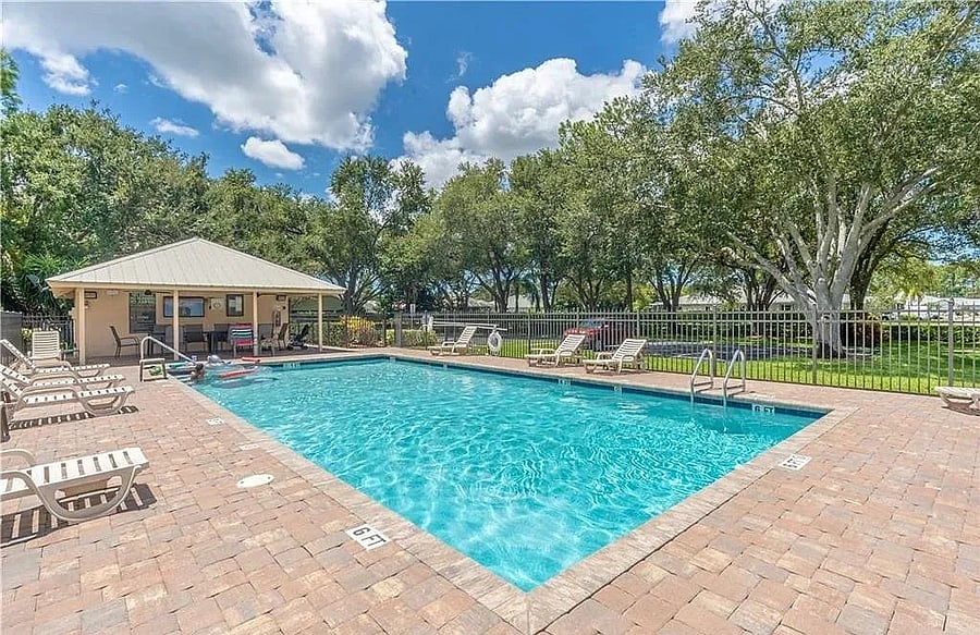 Furnished Finder property 1045907_1 photo 16