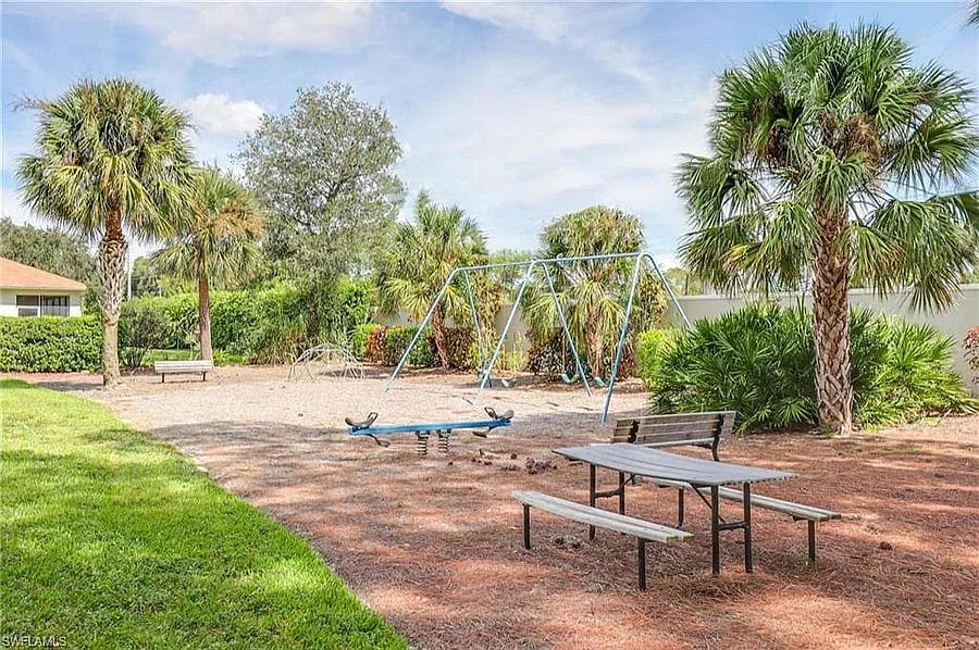 Furnished Finder property 1045907_1 photo 19