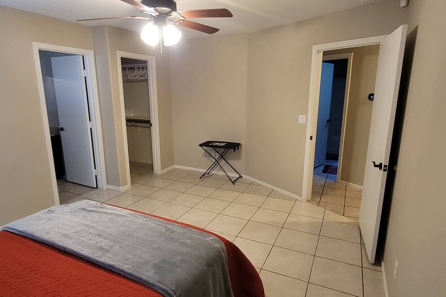 Furnished Finder property 1045936_1 photo 22