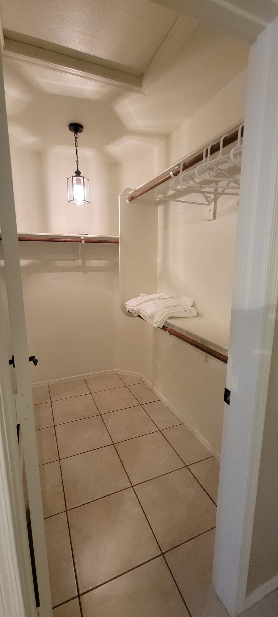 Furnished Finder property 1045936_1 photo 23