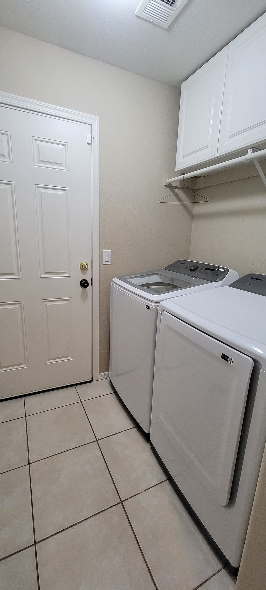 Furnished Finder property 1045936_1 photo 36