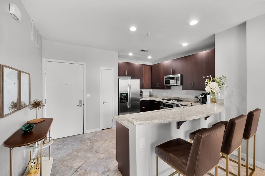 Fully equipped kitchen