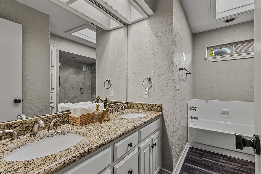 Furnished Finder property 1045955_1 photo 17