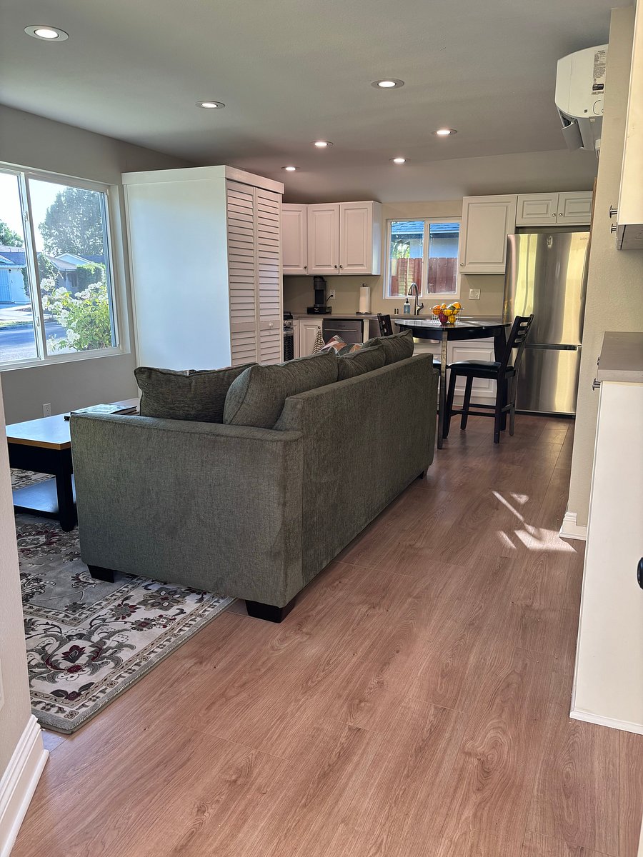 Furnished Finder property 1045992_1 photo 4
