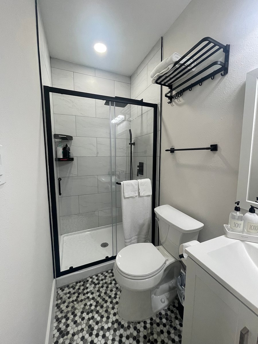 Furnished Finder property 1046007_1 photo 3
