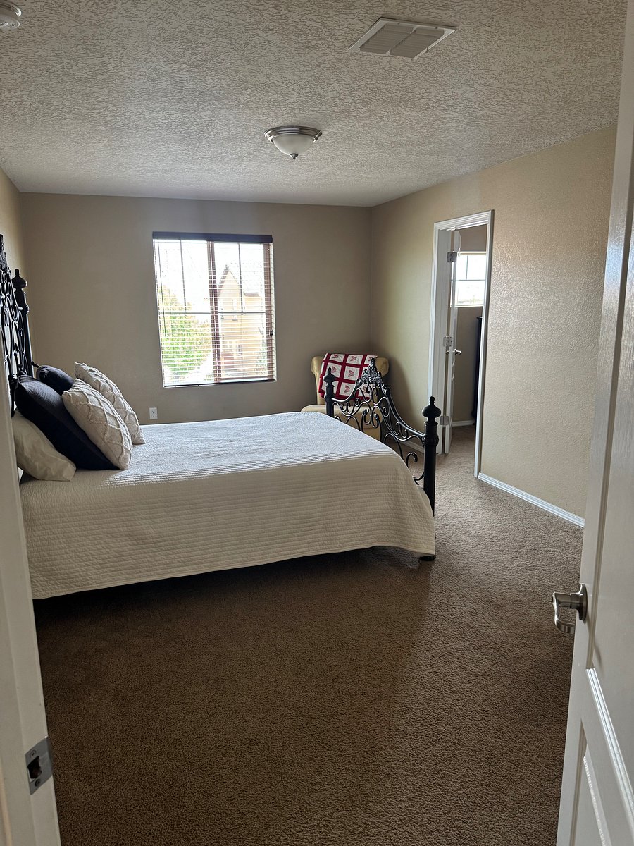 Furnished Finder property 1046008_1 photo 20